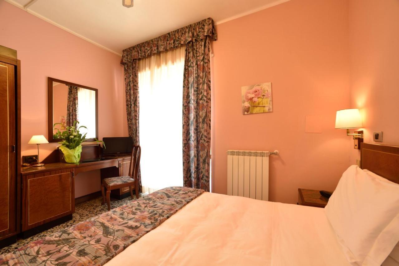 Hotel Bergamo Mare Mhotelsgroup San Bartolomeo Al Mare Extérieur photo